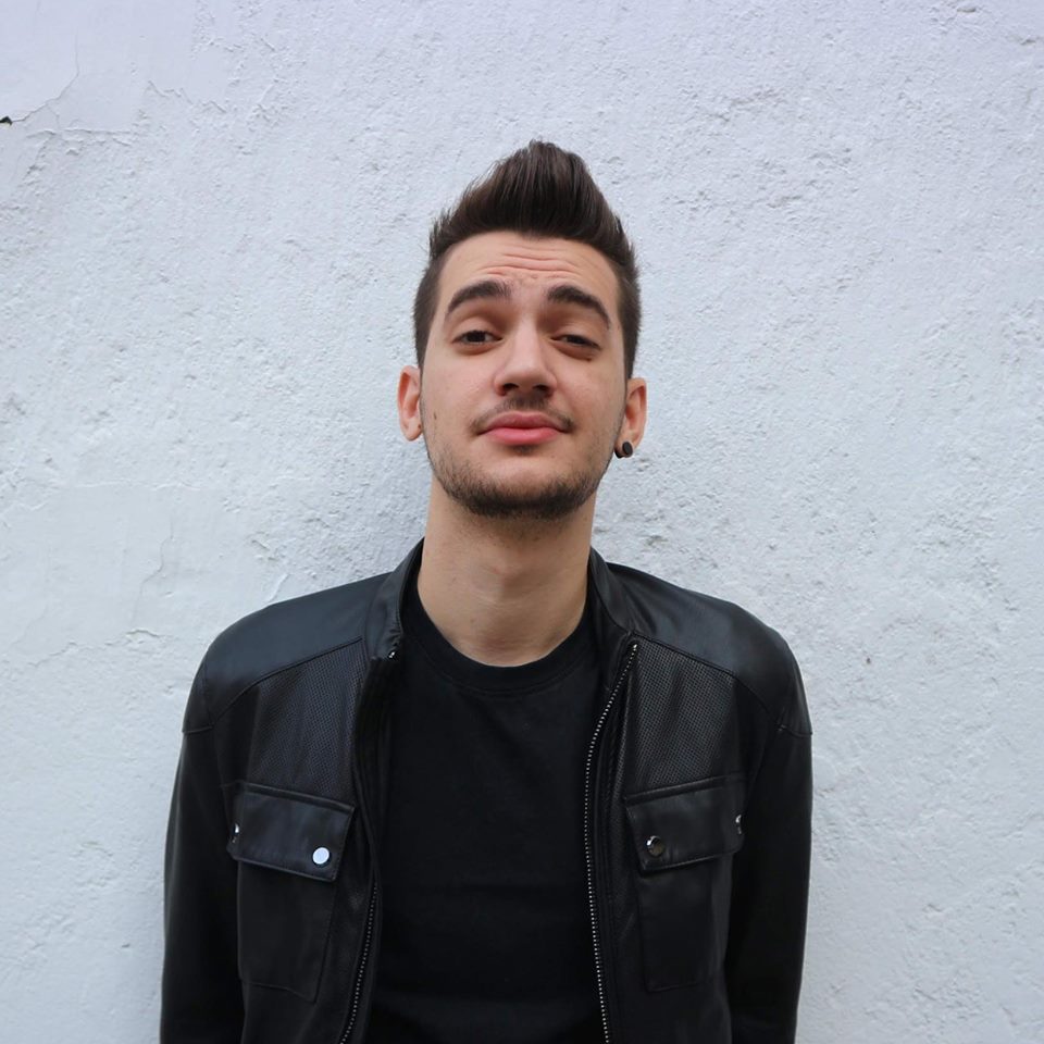 50568670 10217906327439333 3401518823172472832 n